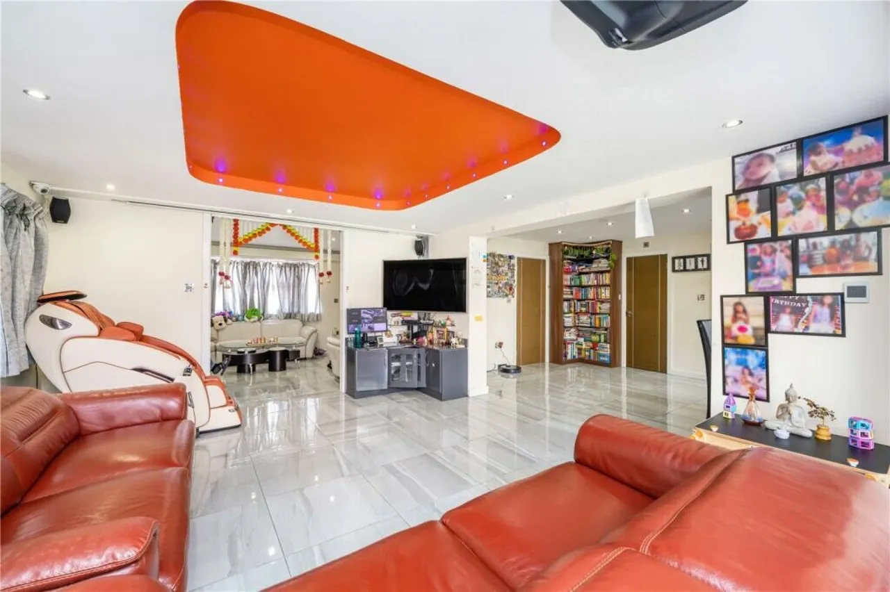 Riverdale Road, Feltham, photo 12