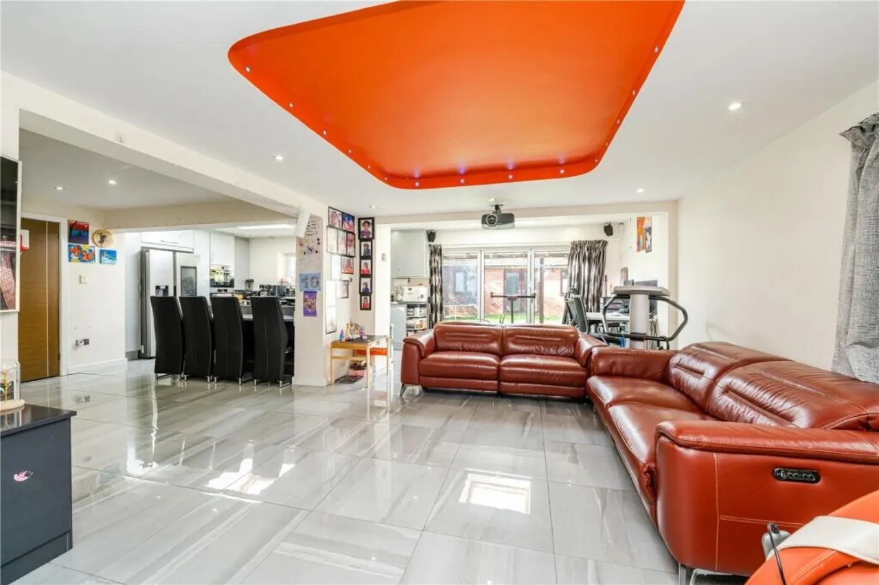 Riverdale Road, Feltham, photo 3