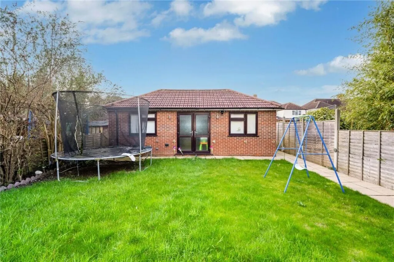 Riverdale Road, Feltham, photo 11