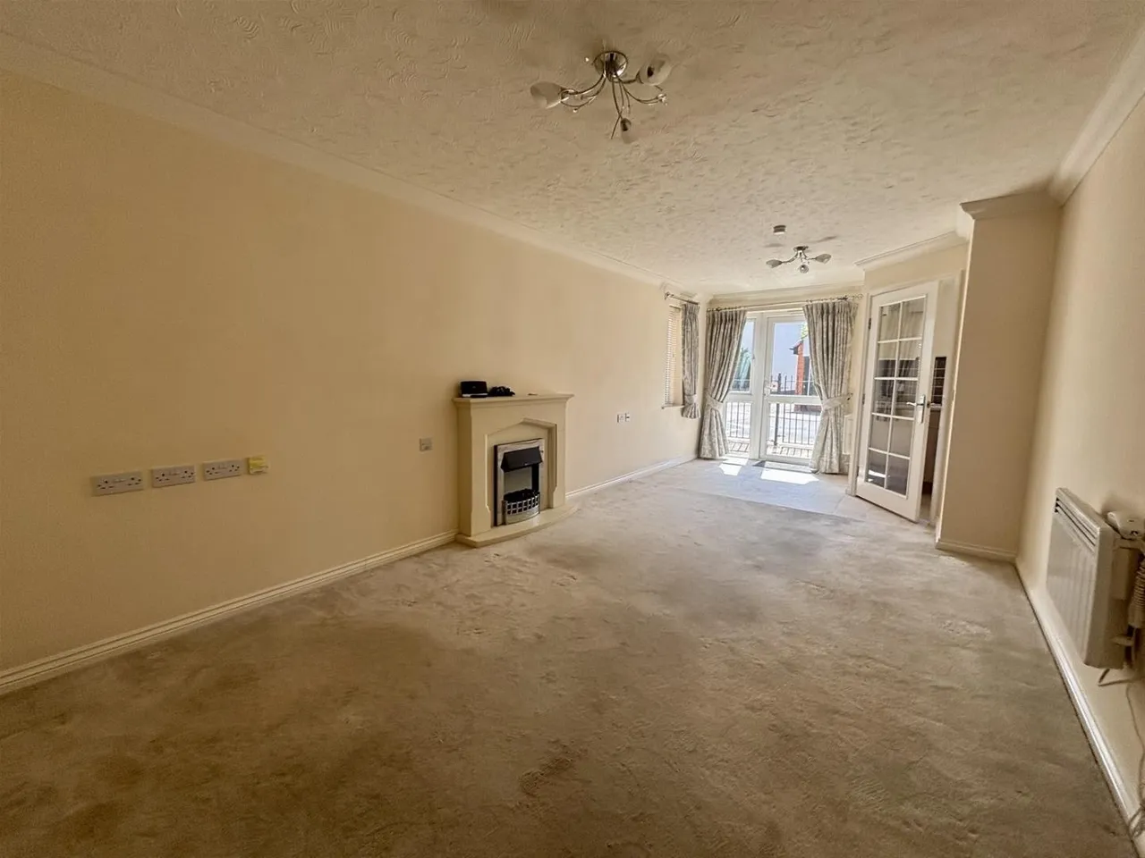 1 bed flat for sale — Newbury, Gillingham SP8 4WG