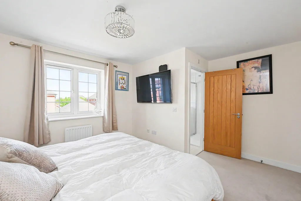 Chapel Drive, Aston Clinton, HP22, photo 10