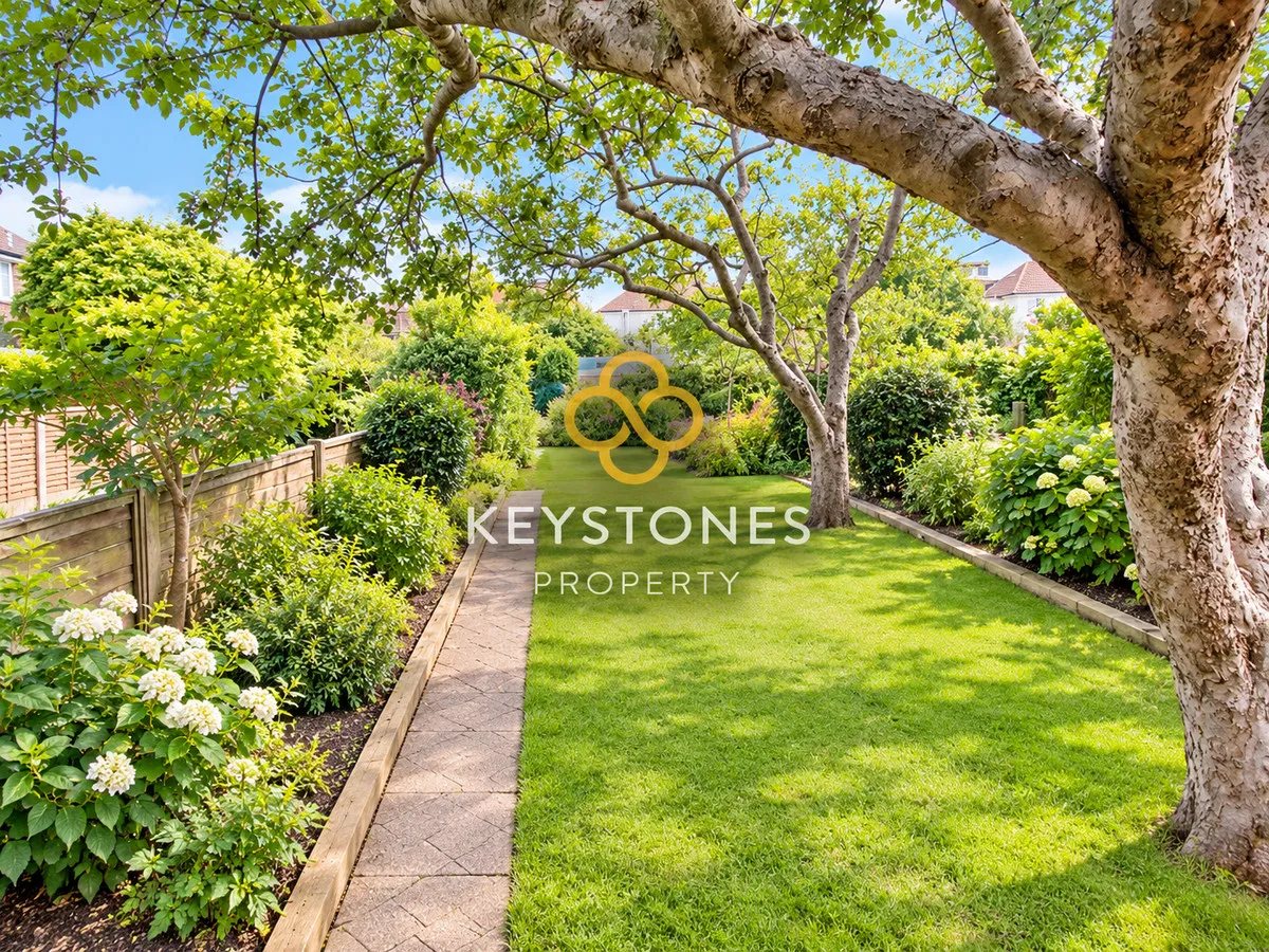 Radnor Crescent, Ilford, IG4, photo 10