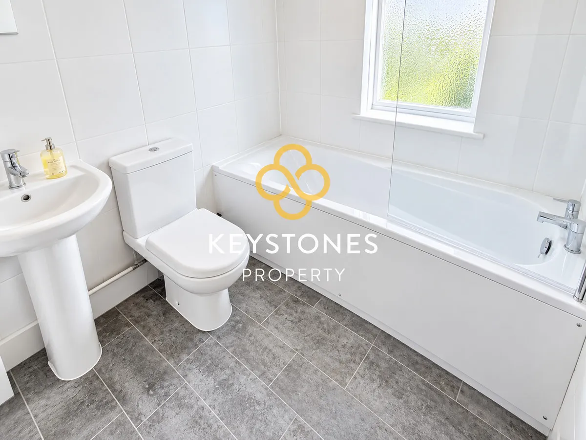 Radnor Crescent, Ilford, IG4, photo 8
