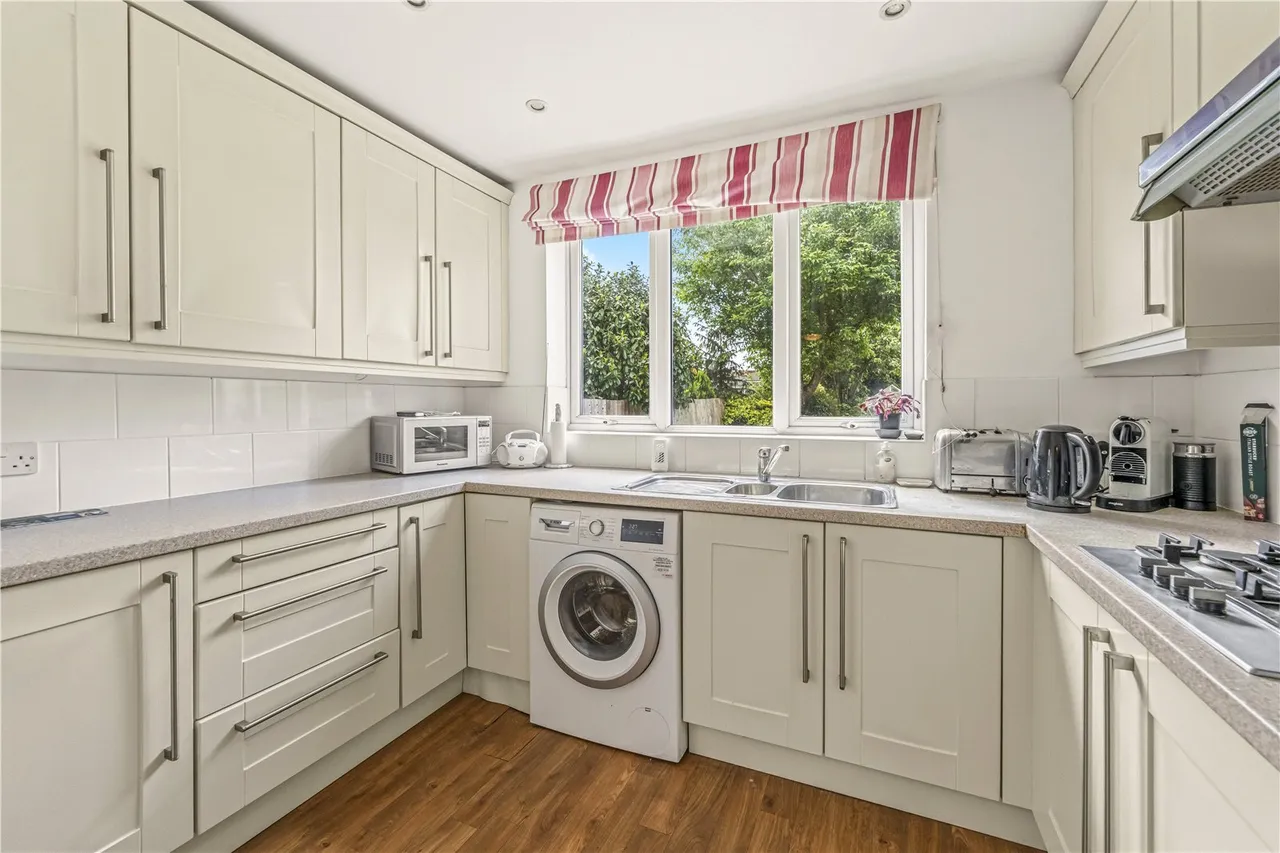 Montrose Avenue, Twickenham, TW2 6HG, photo 4