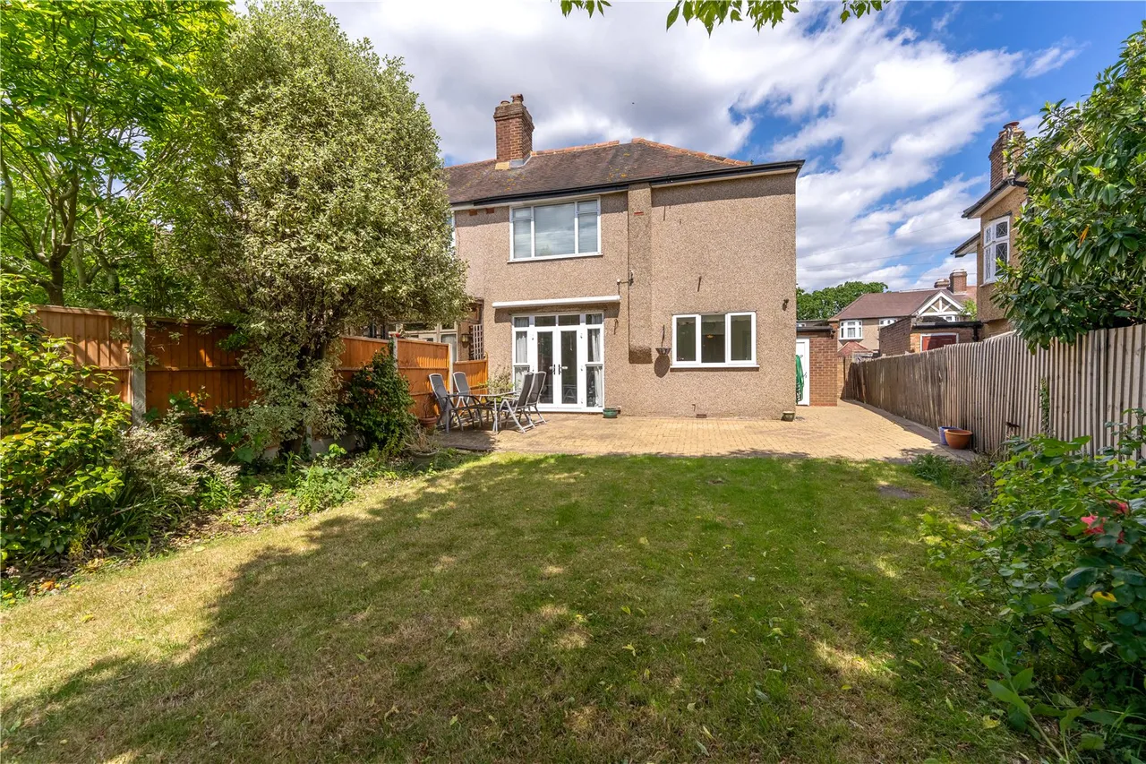 Montrose Avenue, Twickenham, TW2 6HG, photo 8