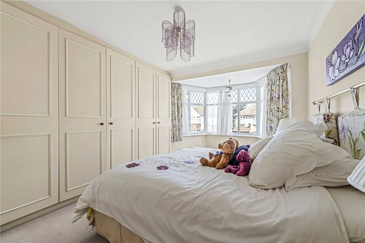Montrose Avenue, Twickenham, TW2 6HG, photo 6