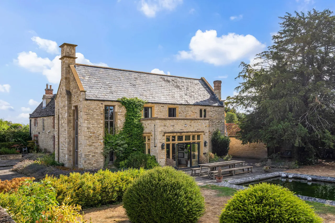 5 bed house to rent — Little Faringdon, The Cotswolds, Gloucestershire
