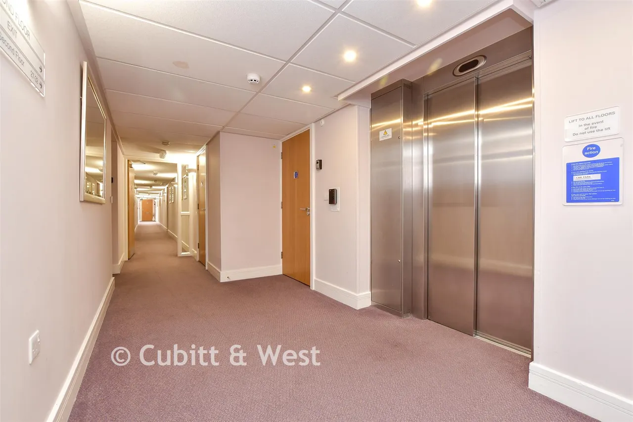 Waterloo Road, Epsom, KT19, photo 12