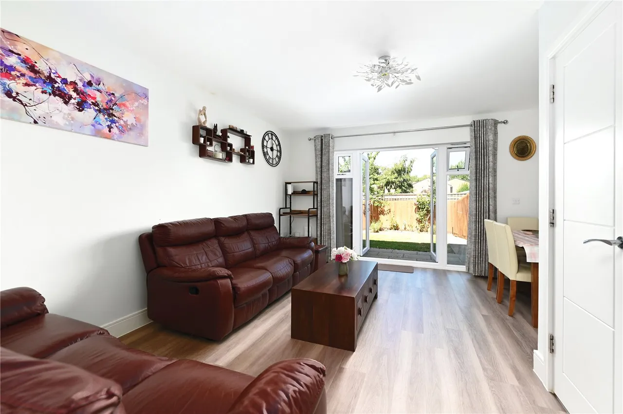 Vyne Walk, Ash, Guildford, Surrey, GU12 6FH, photo 4