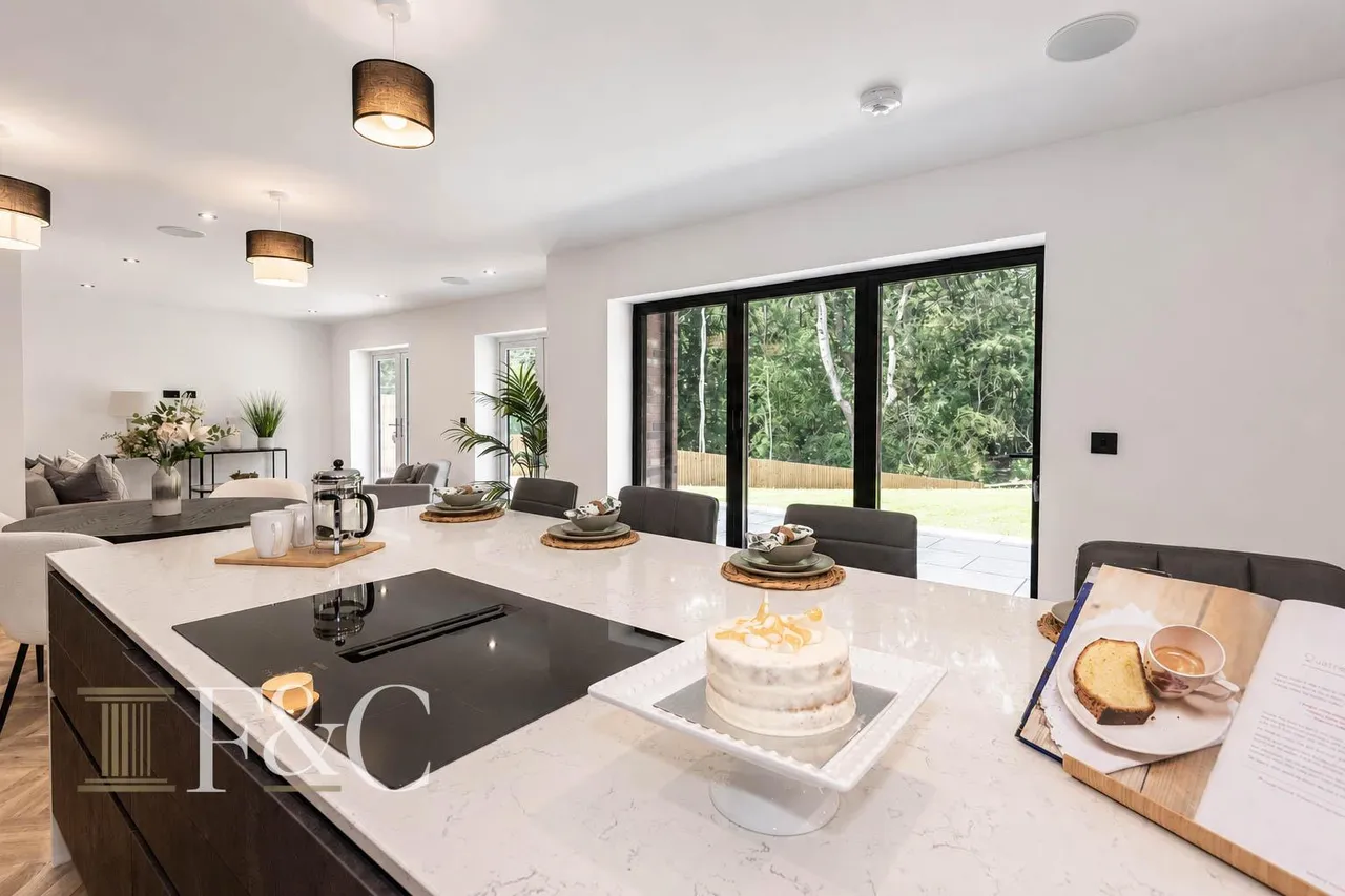 Private Road, Cuffley Hill, photo 11