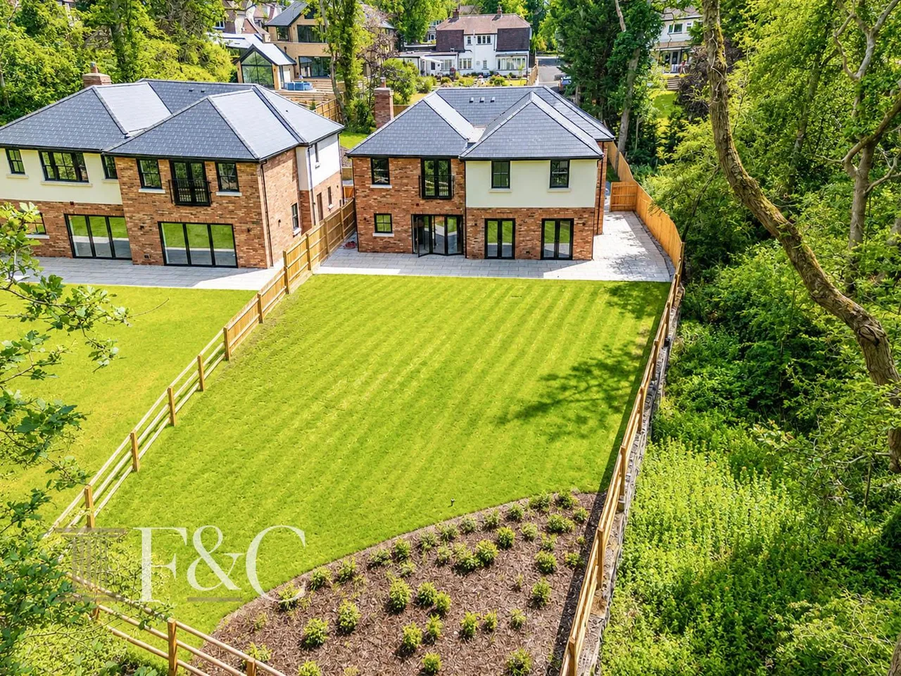 Private Road, Cuffley Hill, photo 15