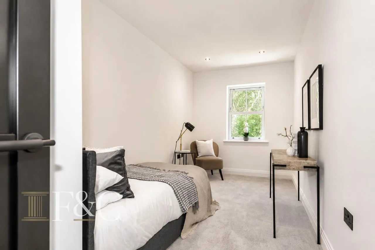 Private Road, Cuffley Hill, photo 29