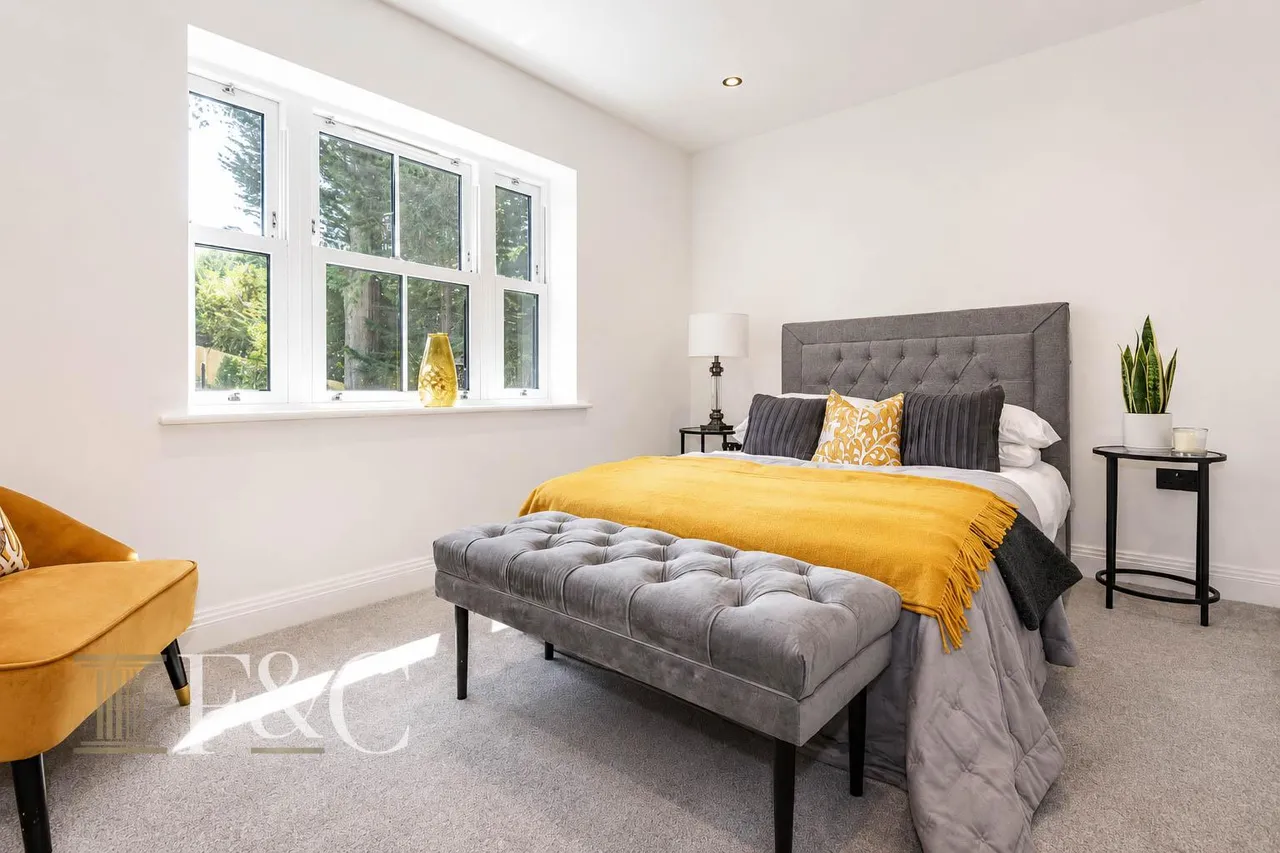 Private Road, Cuffley Hill, photo 28