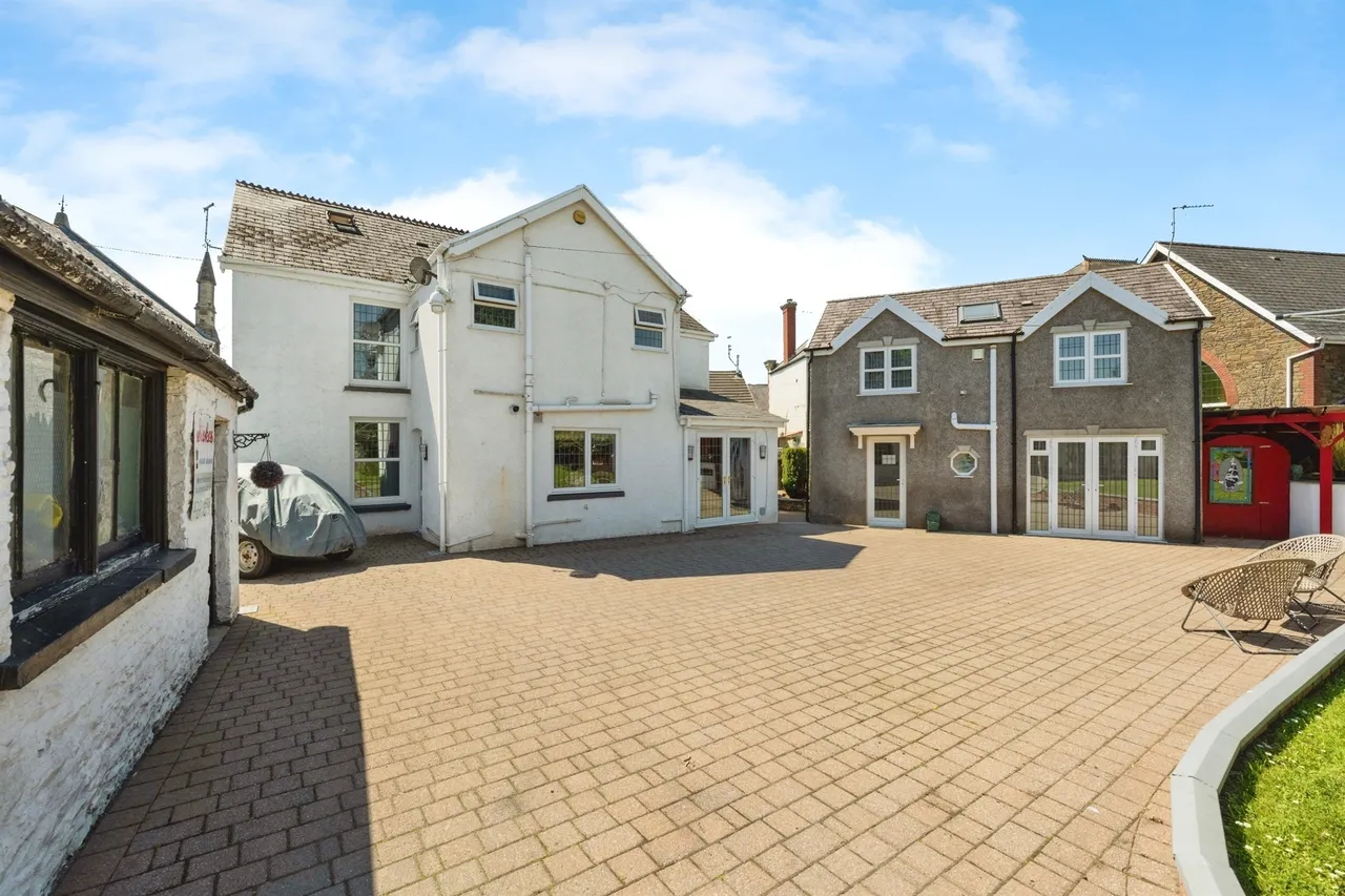 St. Teilo Street, Swansea, SA4, photo 25