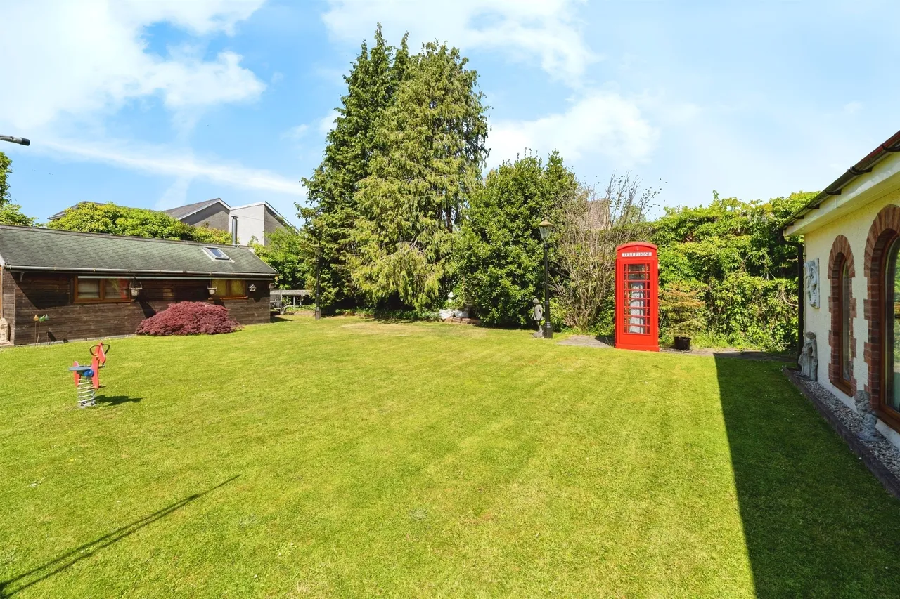 St. Teilo Street, Swansea, SA4, photo 27