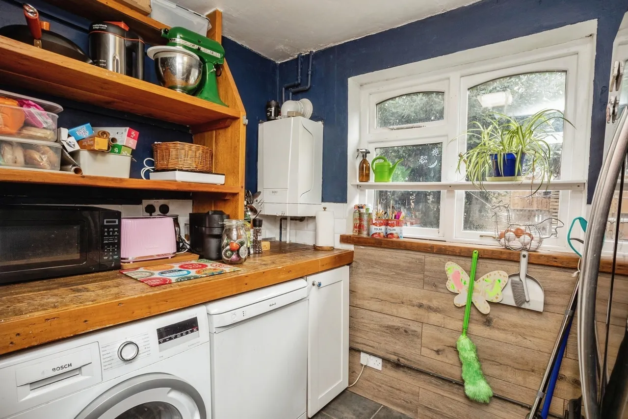 Lawrence Way, Loughborough, LE11, photo 16