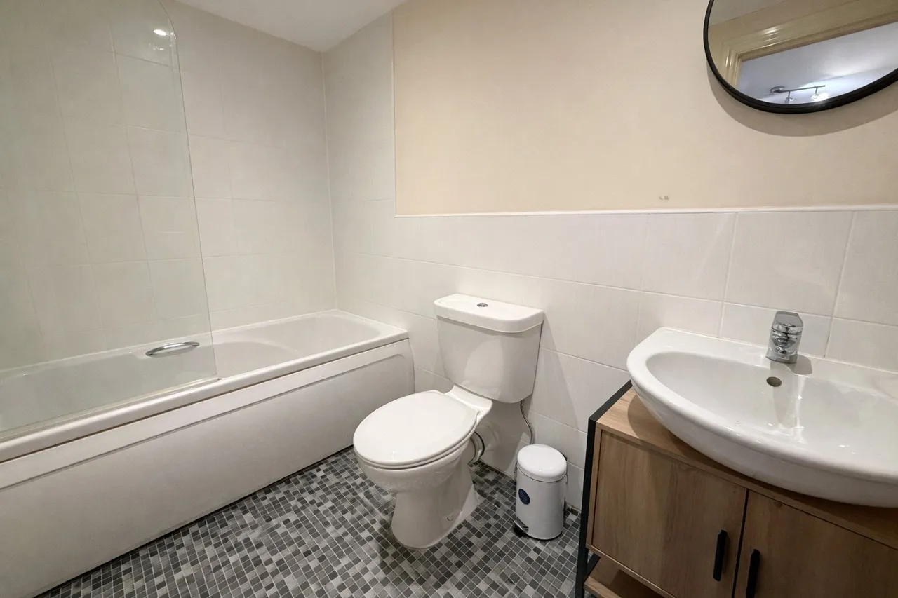 Bailey Court, Northallerton, DL7, photo 6