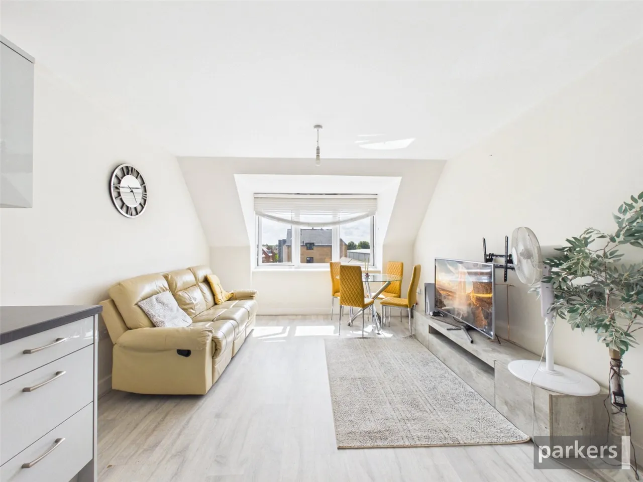 2 bed flat for sale, Ruston Close, Reading, RG2