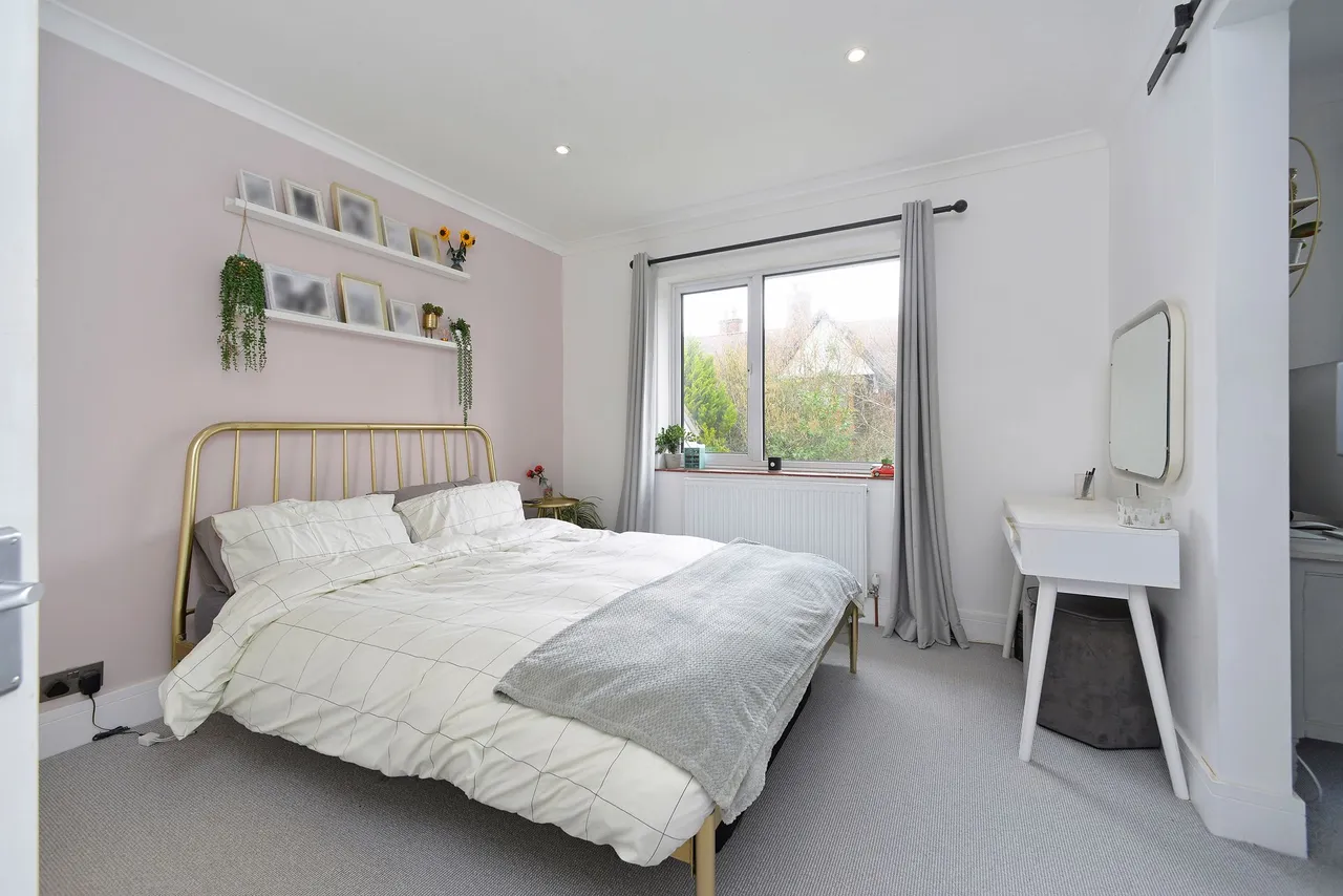The Ridgeway, Cranleigh, GU6, photo 17