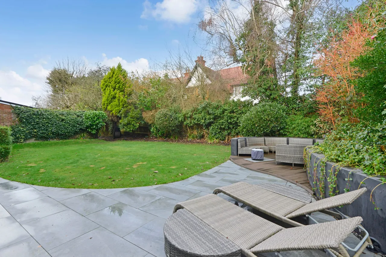 The Ridgeway, Cranleigh, GU6, photo 9