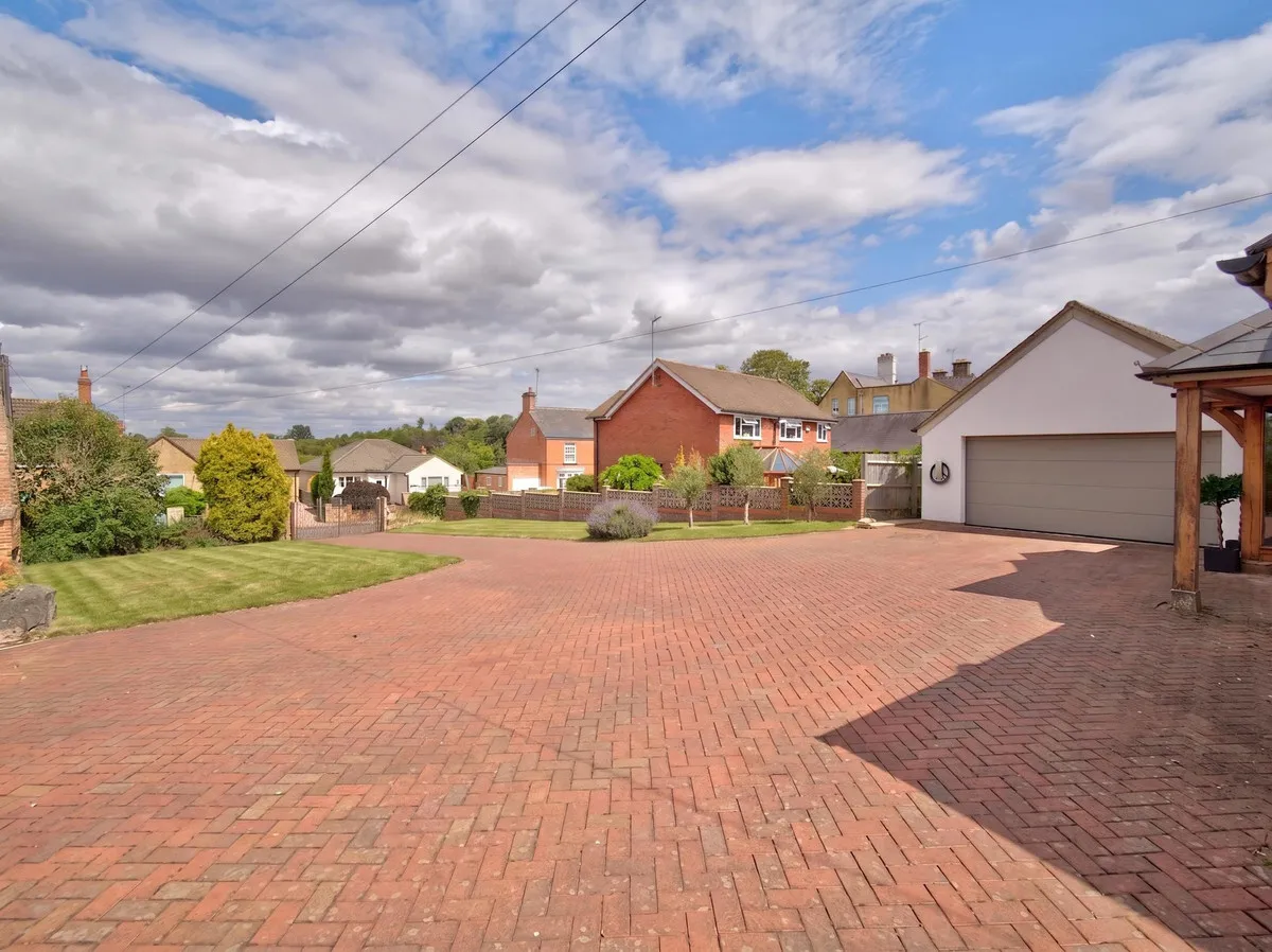 Upper Street, Tingewick Buckingham, MK18, photo 46