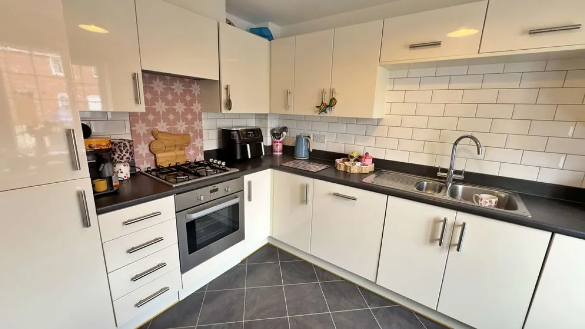 Poppy Road, Witham St. Hughs, photo 5