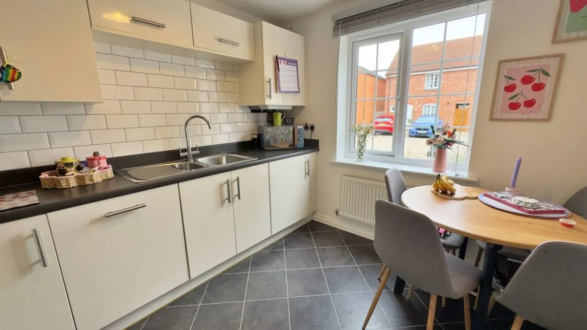Poppy Road, Witham St. Hughs, photo 4
