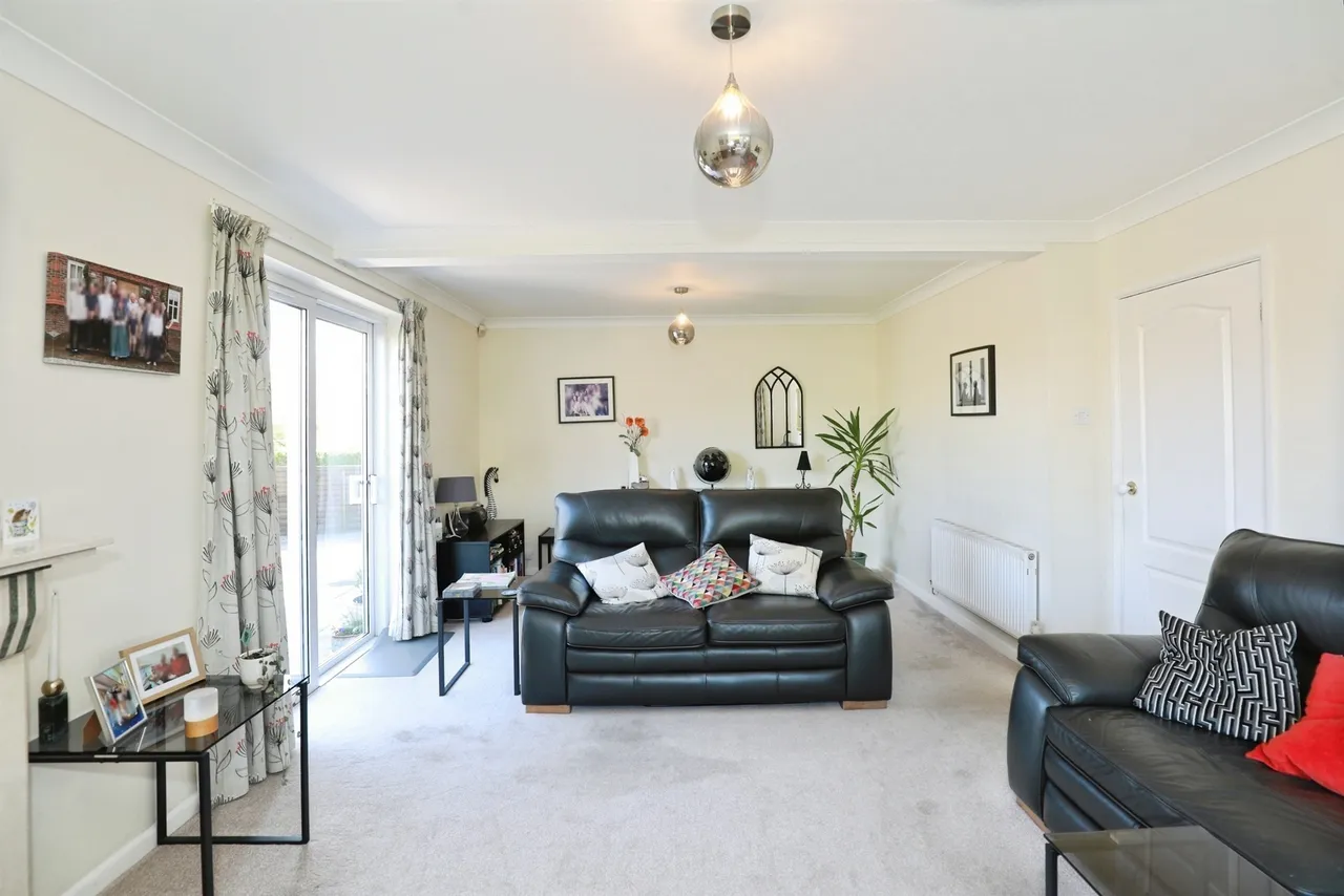 Church Road, Barnton, CW8, photo 8