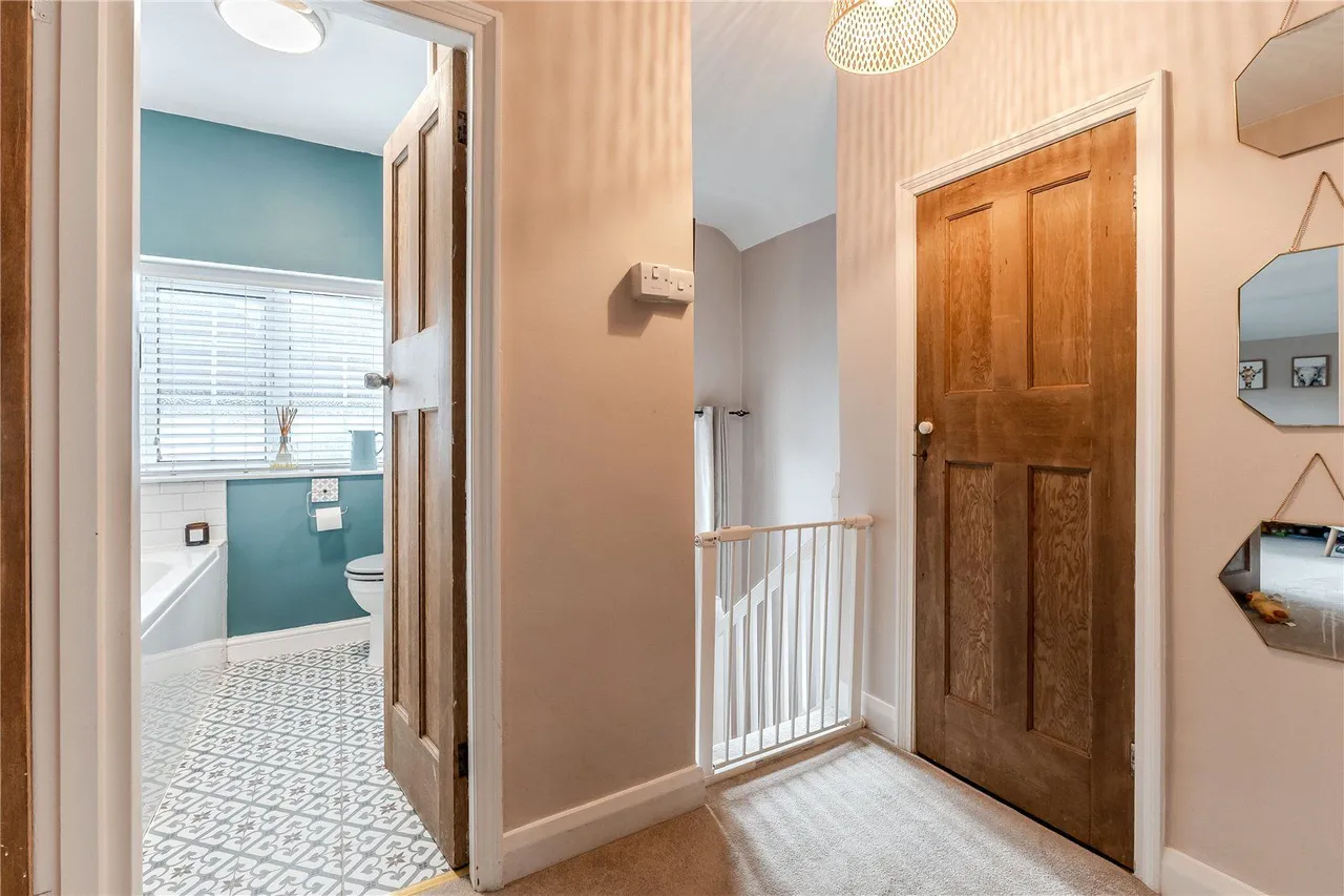 King Lane, Leeds, LS17, photo 15