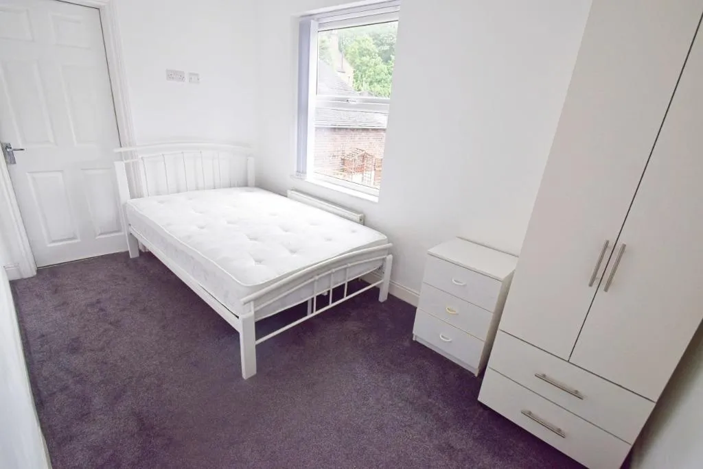 North Street, Newcastle-Under-Lyme, ST5, photo 5
