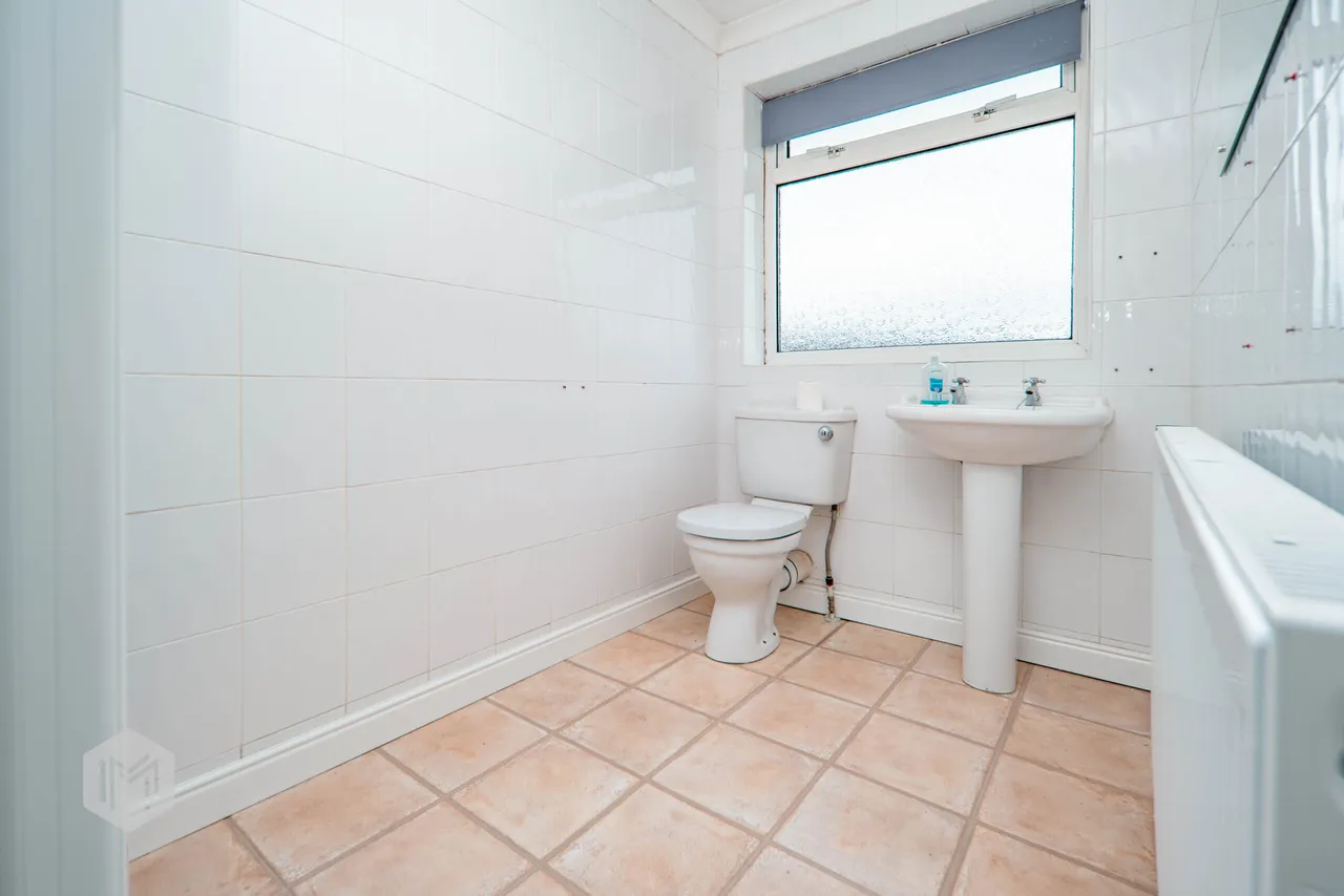 Rollesby Close, Bury, BL8 1EW, photo 9