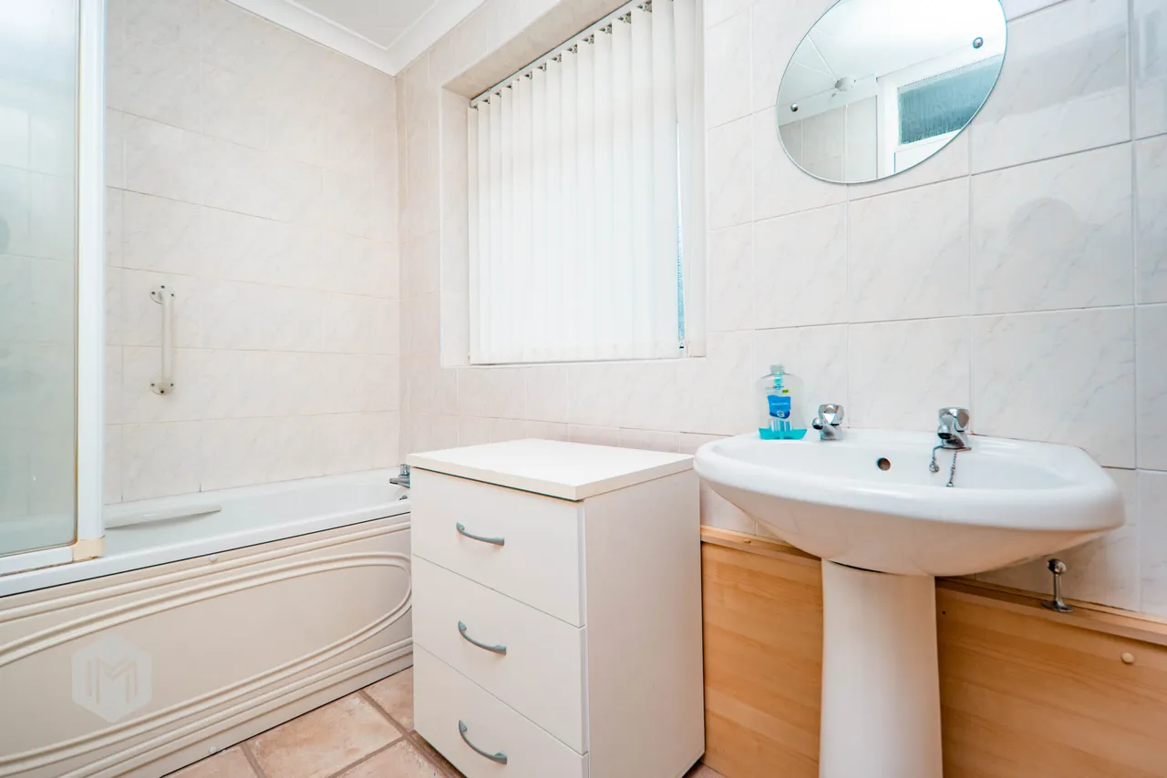 Rollesby Close, Bury, BL8 1EW, photo 12