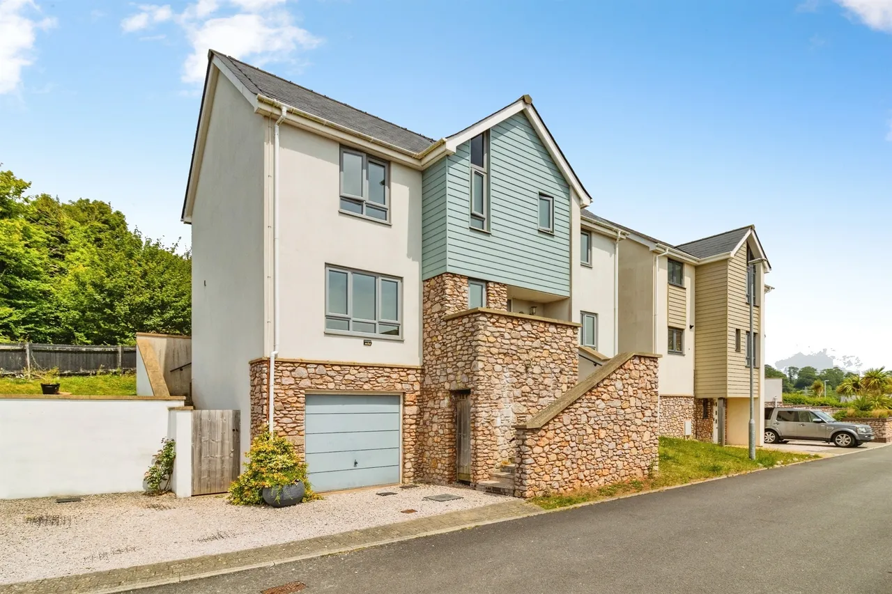 4 bed house for sale — Welsury Road, Torquay