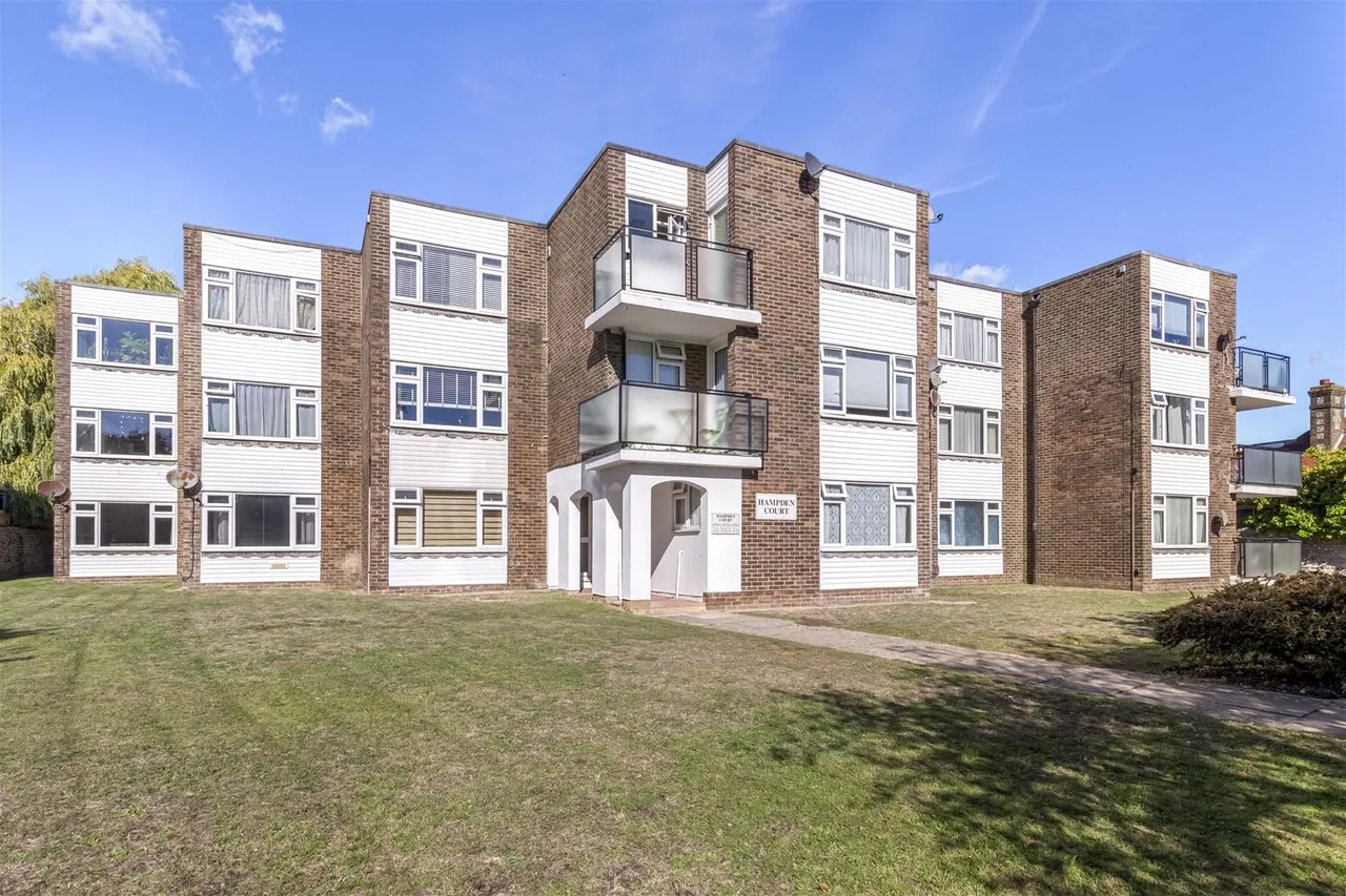1 bed flat for sale, Chesswood Road, Worthing