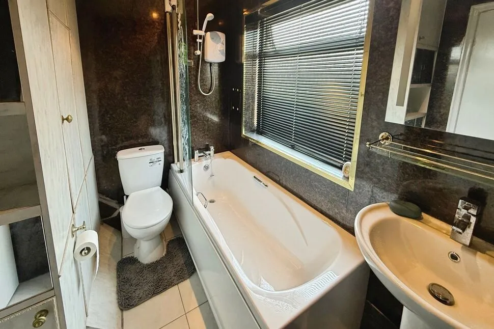Sheringham Drive, Swinton, M27, photo 8