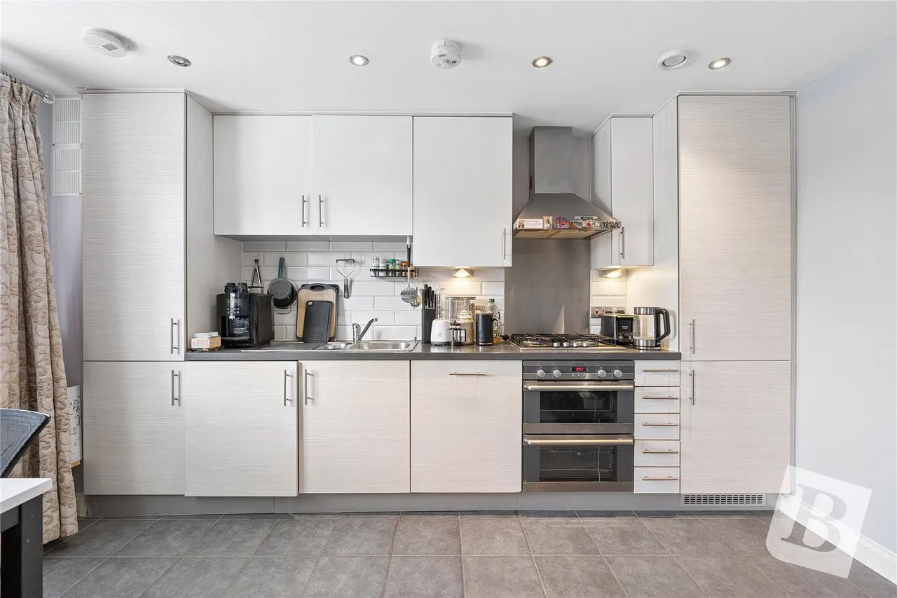 Gainsborough Close, Basildon, SS14, photo 3