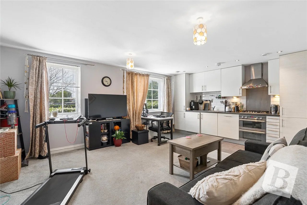 Gainsborough Close, Basildon, SS14, photo 2