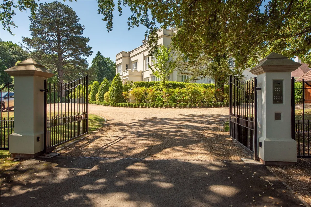 Westcott Road, Dorking, RH4, photo 22