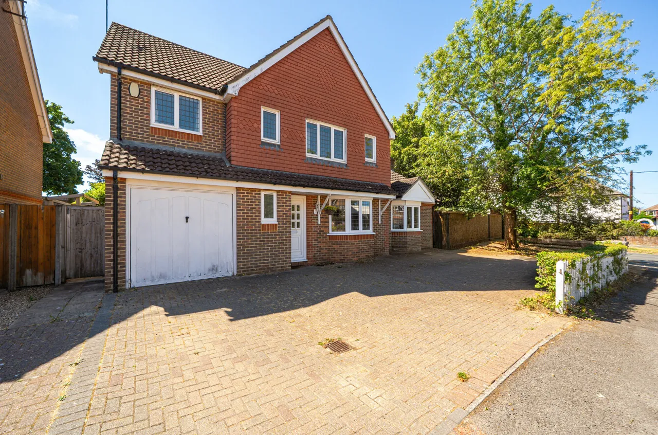 Bateman Grove, Ash, GU12, photo 21
