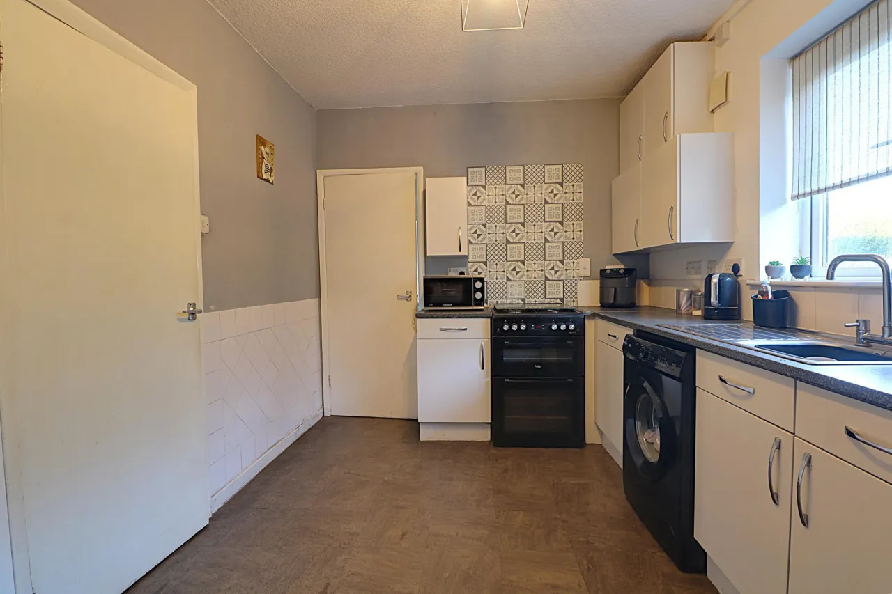 Roberts Close, Alsagers Bank, photo 7