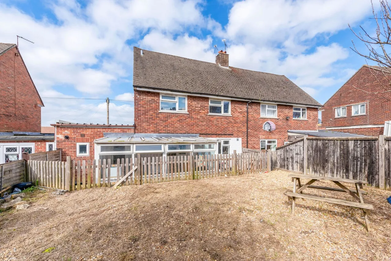 Shepherds Road, Winnall, Winchester, photo 10