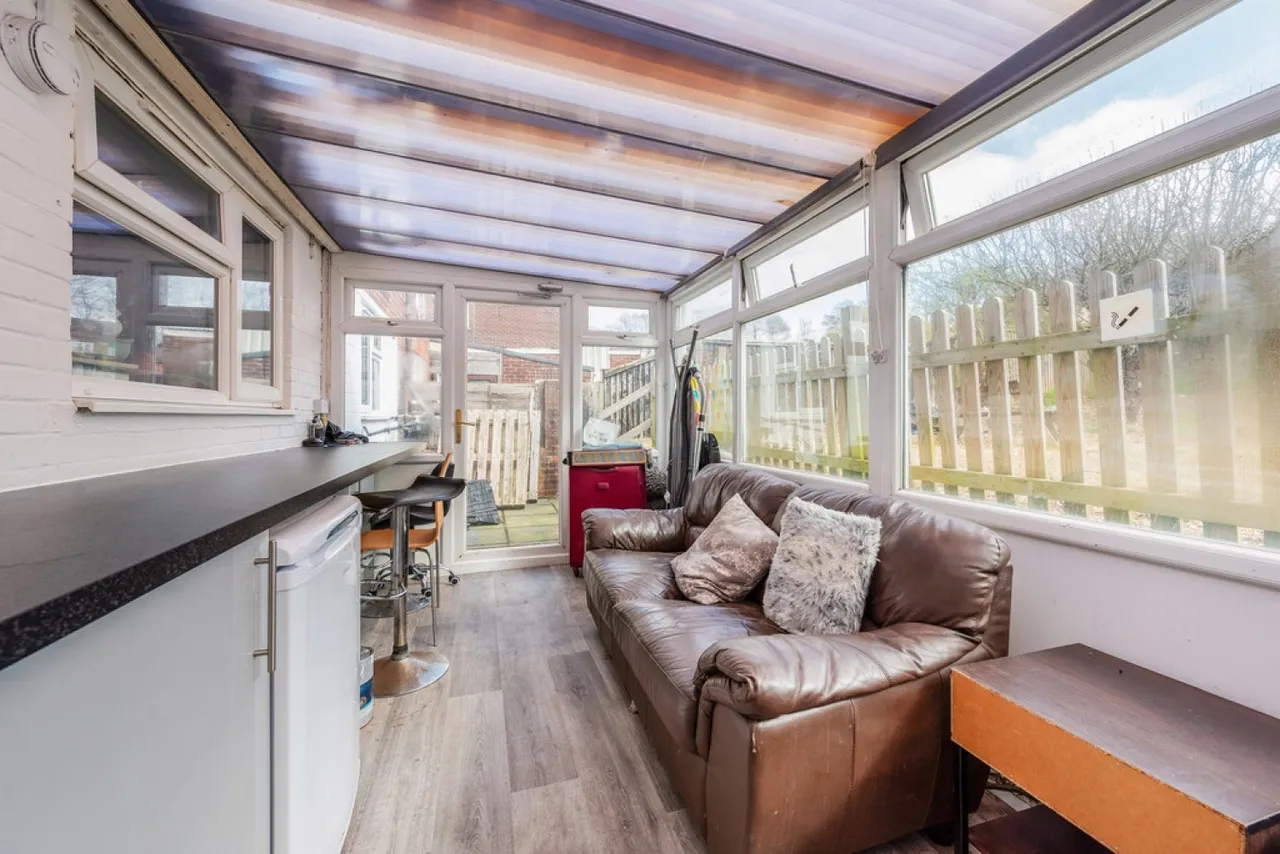 Shepherds Road, Winnall, Winchester, photo 4