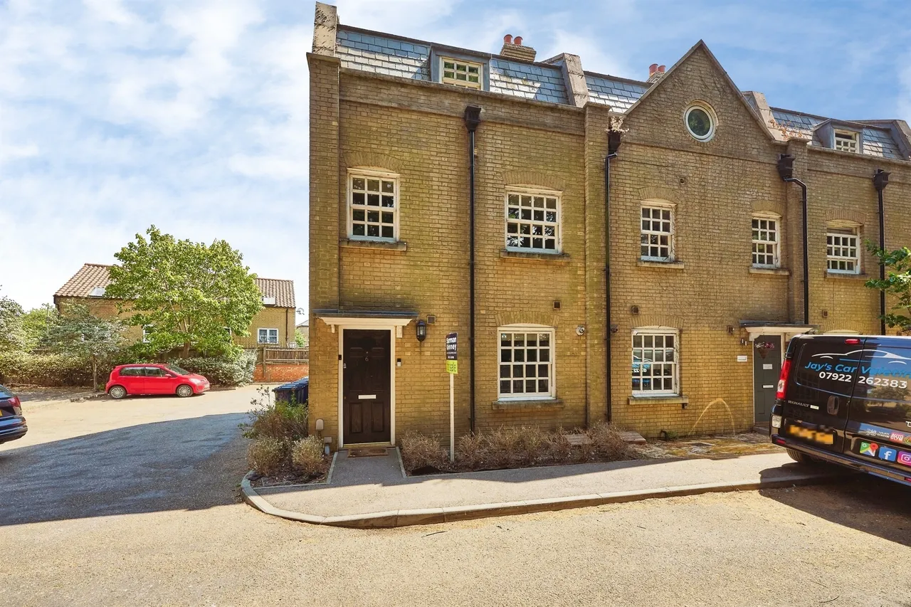 3 bed house for sale, Old Station Place, Chatteris, PE16