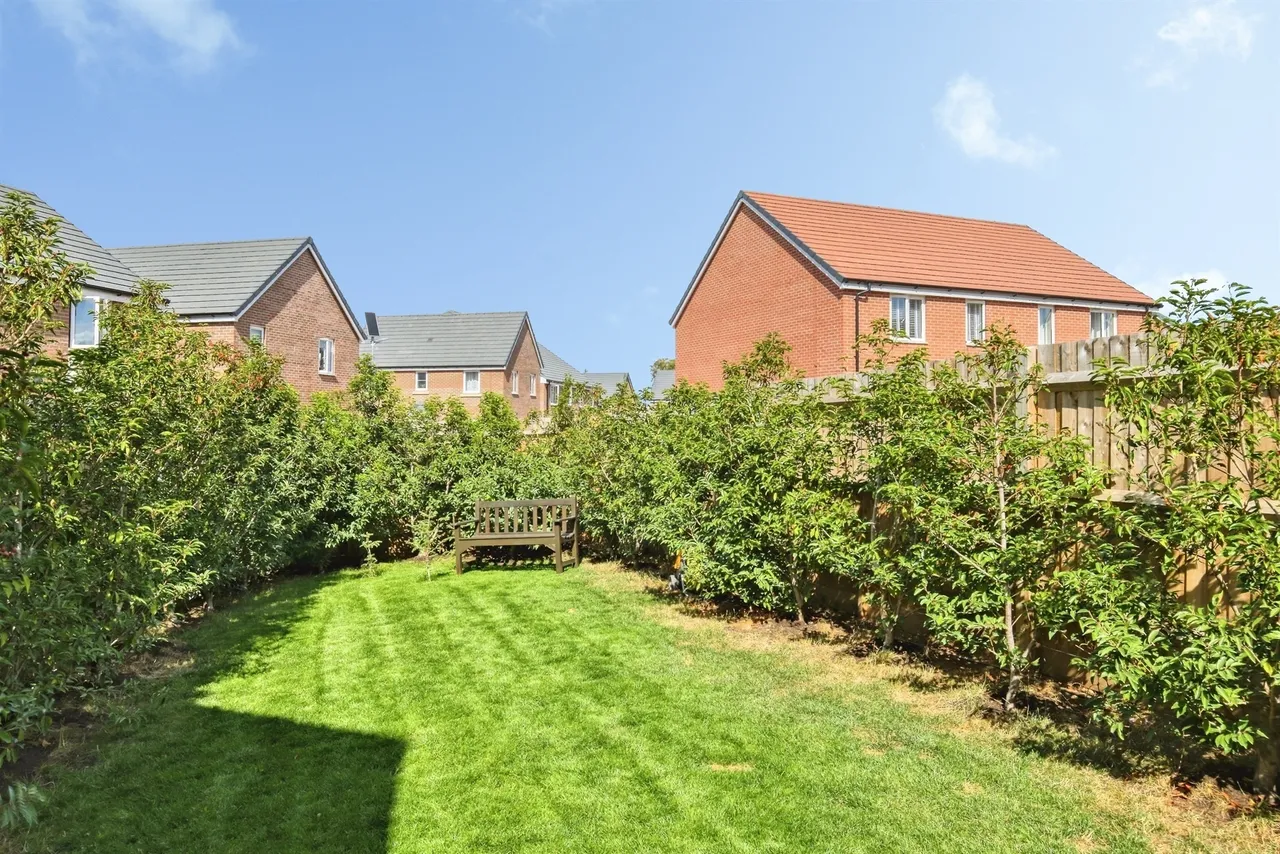 Adlam Way, Salisbury, SP2, photo 14