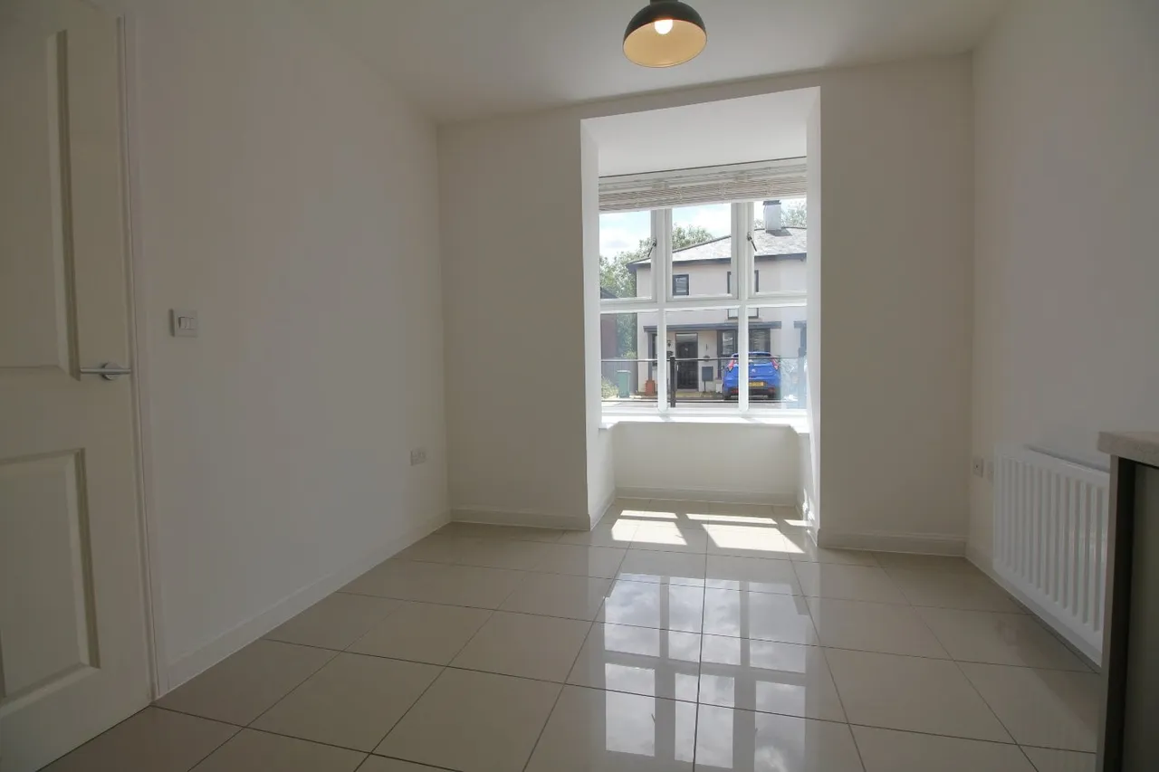 Broad Acre Road, Cheltenham, Gloucestershire, GL52, photo 4