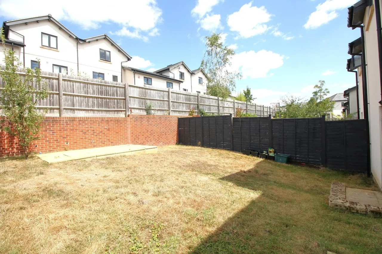 Broad Acre Road, Cheltenham, Gloucestershire, GL52, photo 6