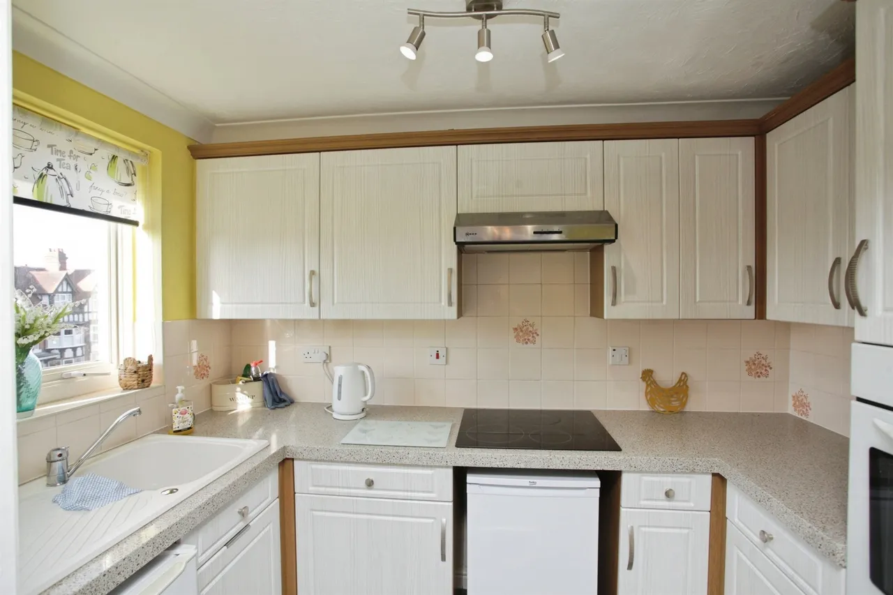 Curie Close, Rugby, CV21, photo 5