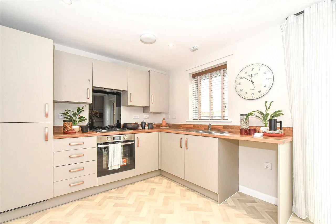 Langley Park, Foundry Lane, Chippenham, Wiltshire, SN15, photo 3
