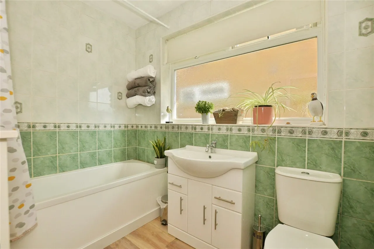 Blenheim Road, Littlestone, New Romney, Kent, TN28, photo 10