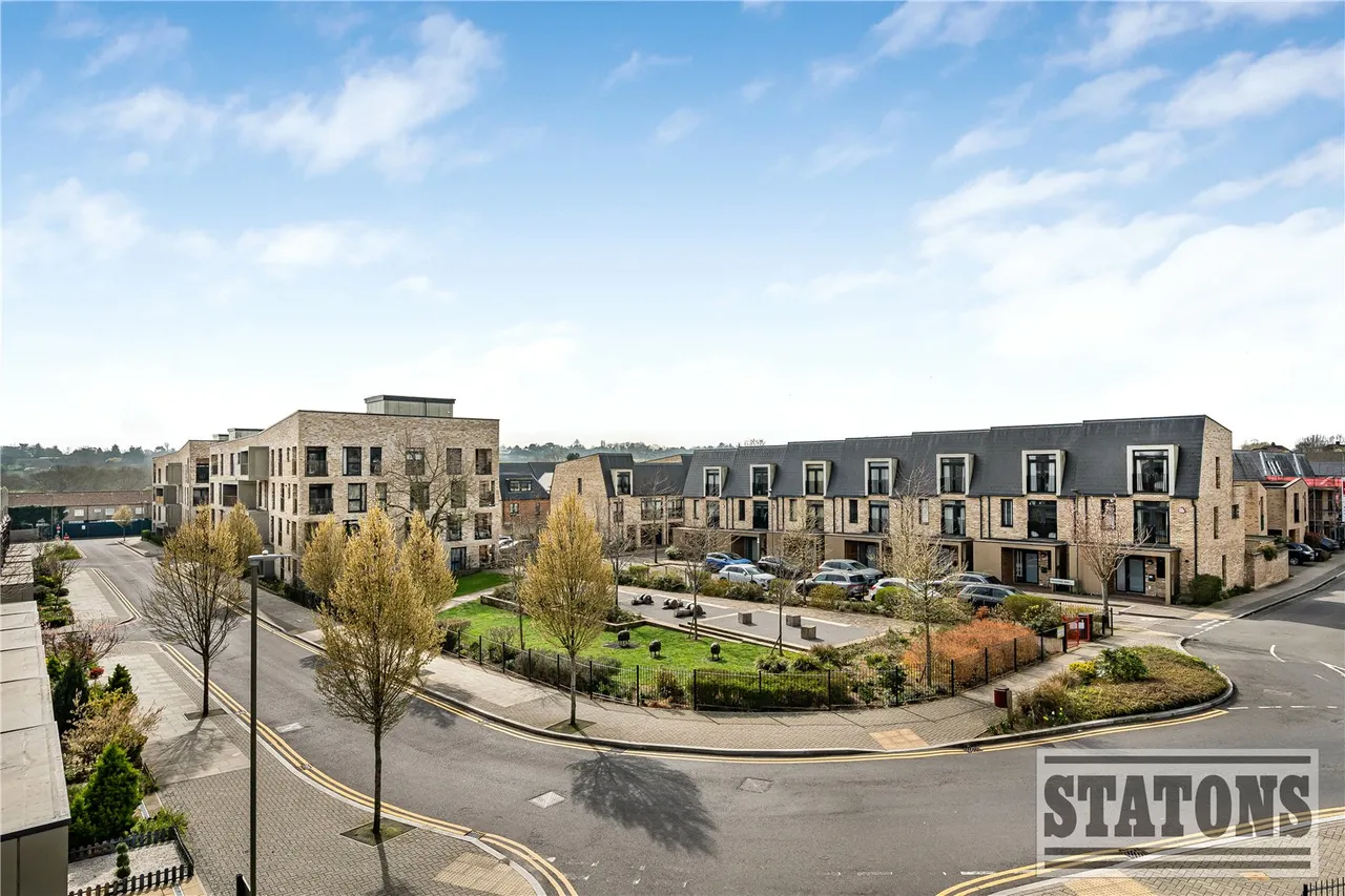 Minotaur Drive, Barnet, EN5 2FS, photo 2